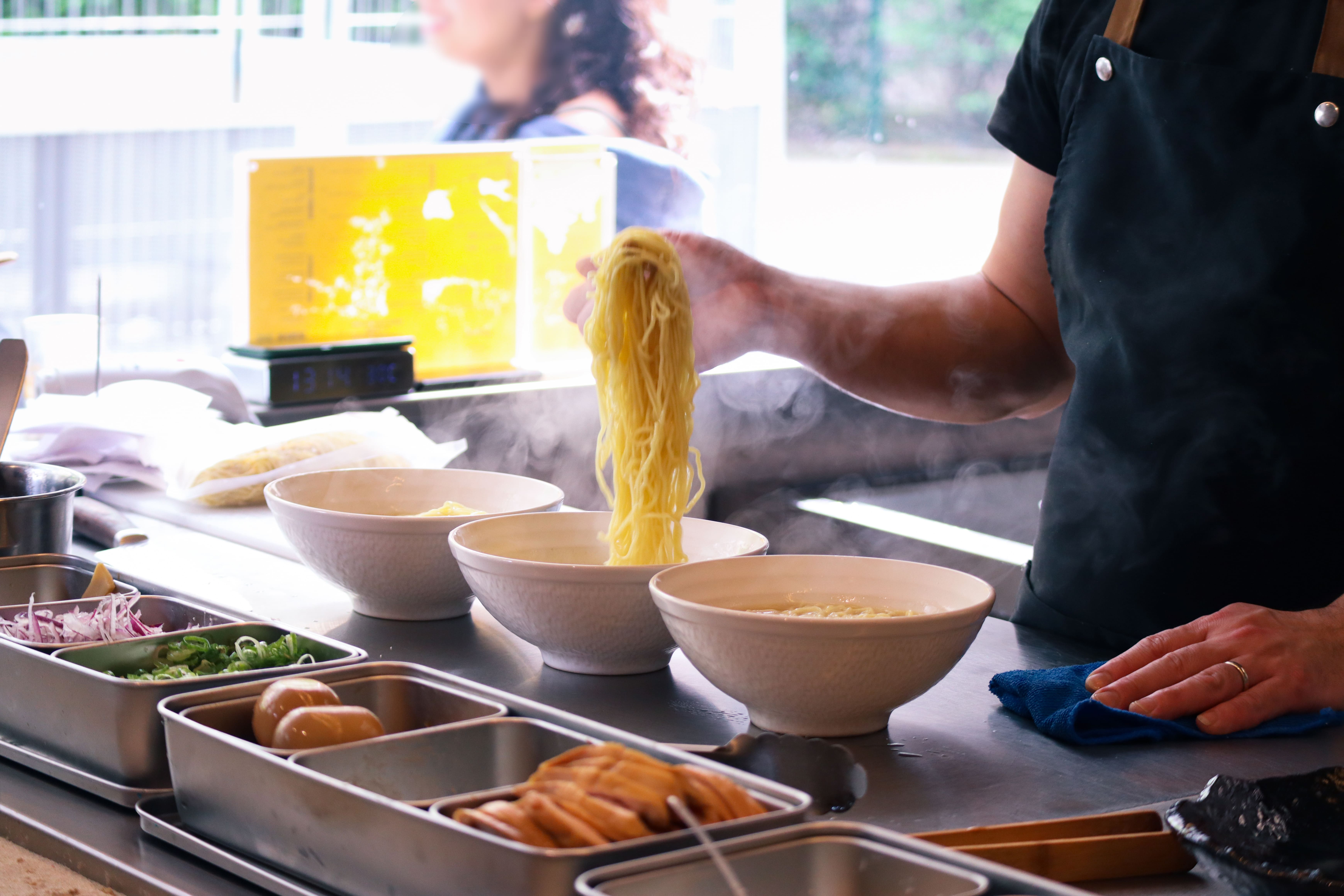 ラーメン店のリピート率を改善するには？顧客が重要視するポイントを解説